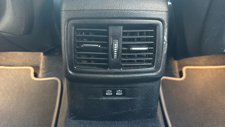 BMW X1 xDrive 20i [178] xLine 5dr Step Auto Petrol Estate